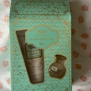 Giulietta Perfect Pair Gift Set never opened